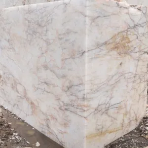 Large block of cristallo quartzite