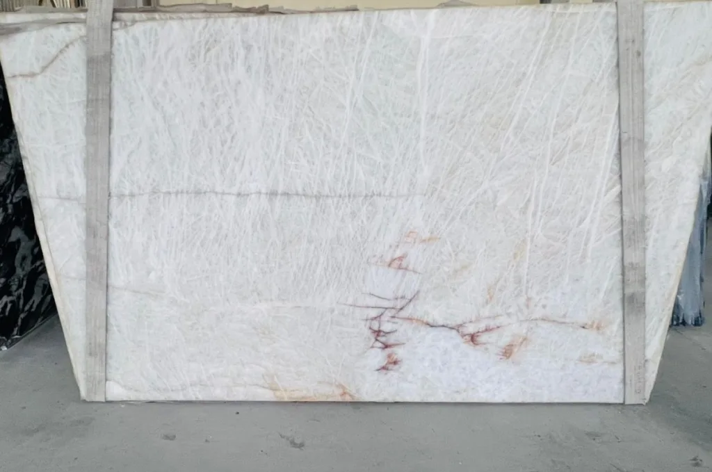 Large cristallo quartzite stone slab
