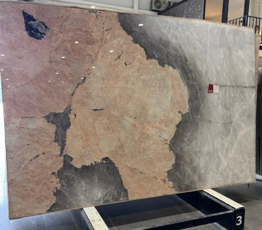 Patagonia quartzite slab with colors